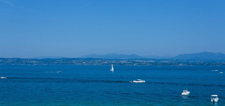 O belíssimo Lago di Garda, na Itália