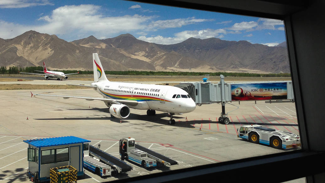 Aeroporto de Lhasa, no Tibet