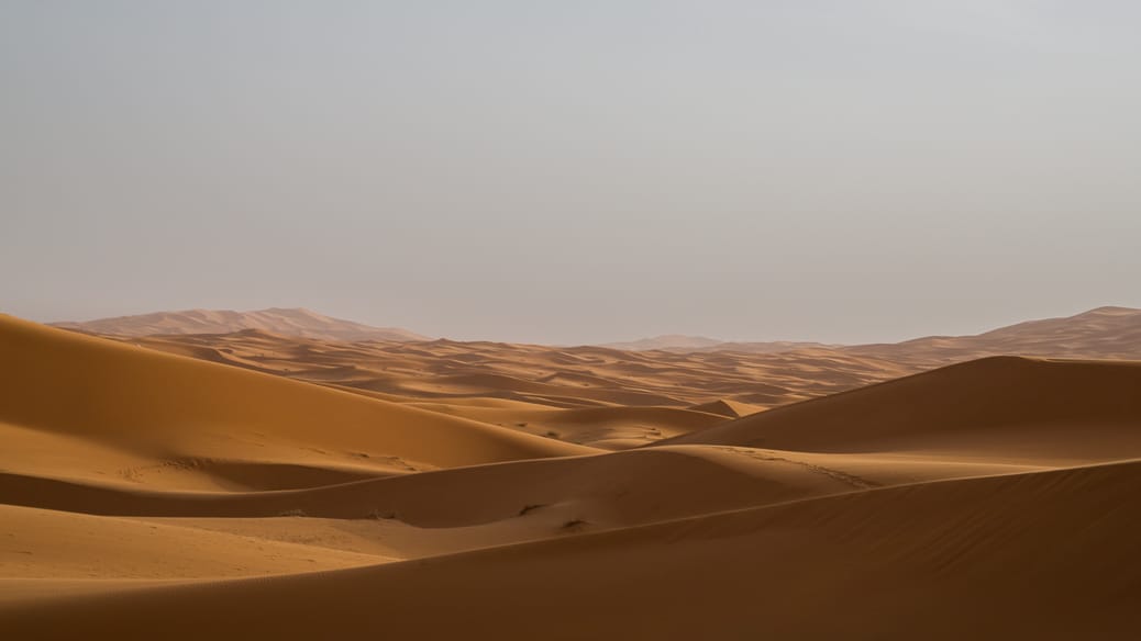 Como é passar a noite no deserto do Saara, no Marrocos