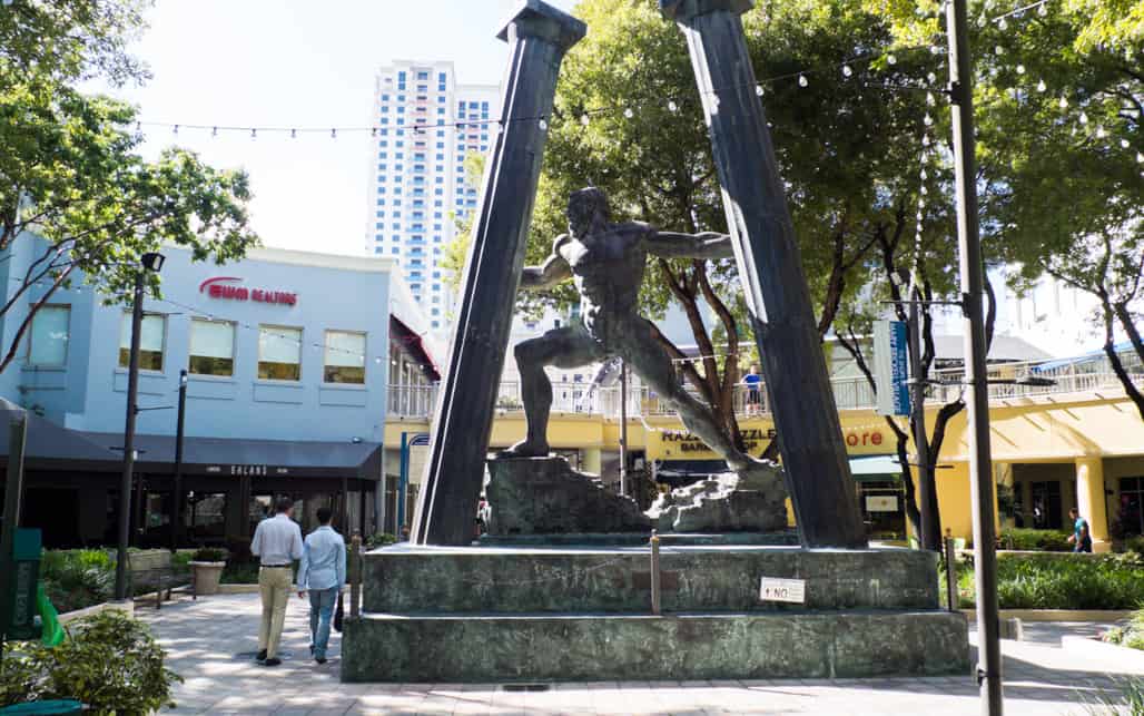 Downtown Miami com Metromover