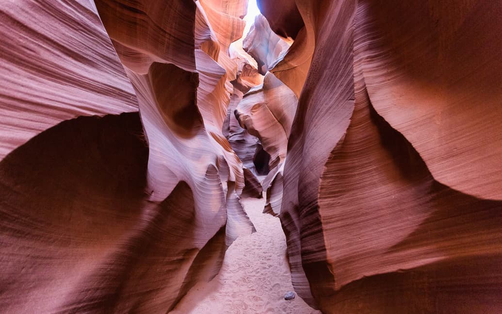 upper ou lower antelope canyon