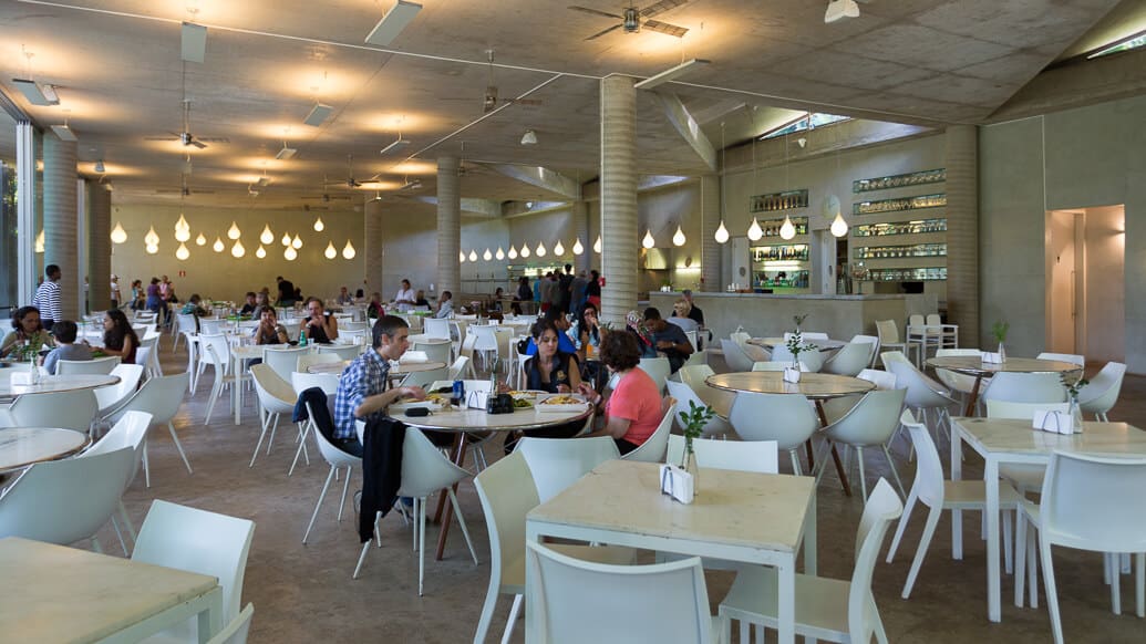 inhotim-restaurante-oiticica-interior