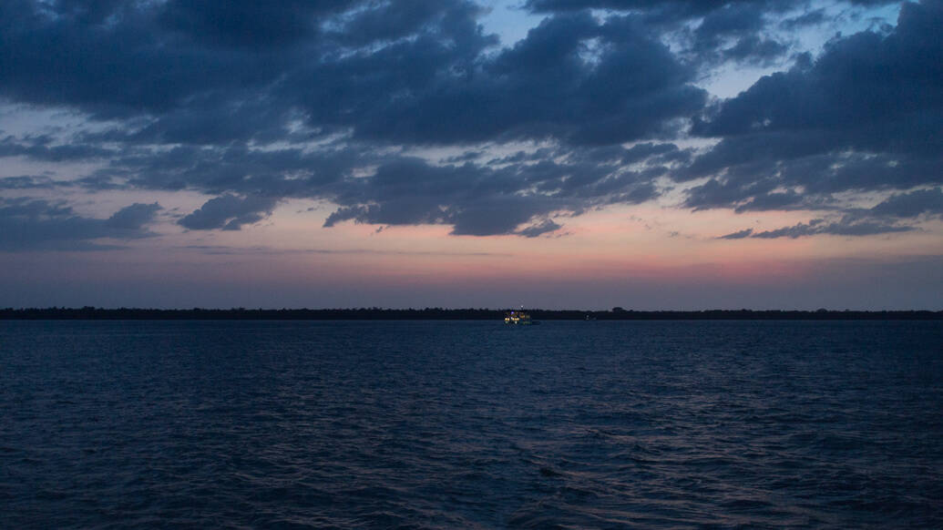 Passeio fluvial Orla Ao Entardecer em Belém do Pará