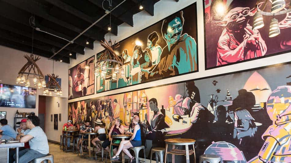 Taproom da cervejaria J.W.B., em Wynwood, Miami