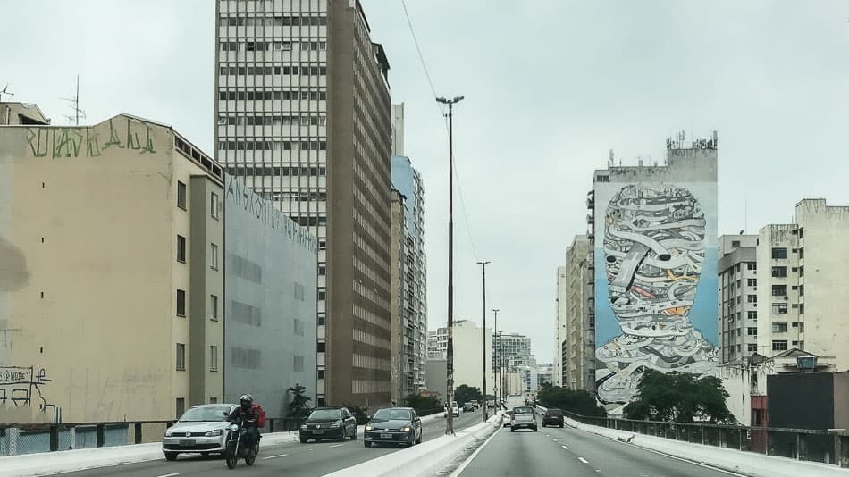 Mural do artista Tec em São Paulo