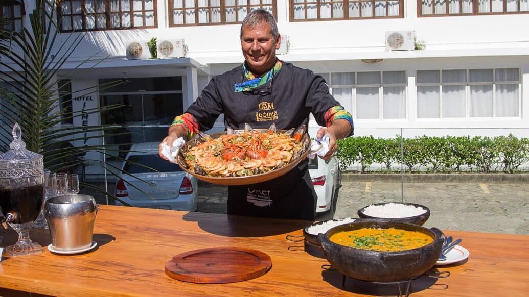 Paella no Hotel Espadarte, em Iriri, Anchieta, ES