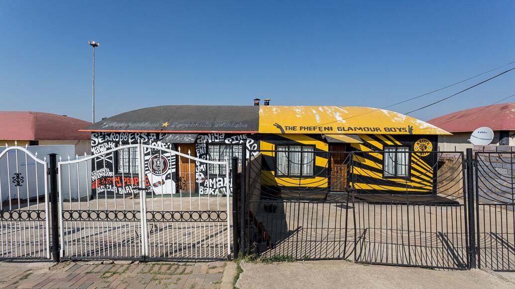 Passeio de tuk tuk em Soweto