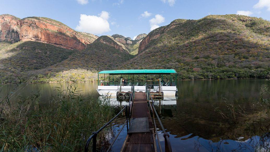 Barco no Blyde River Canyon