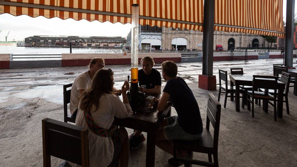 Cerveja artesanal em Cuba