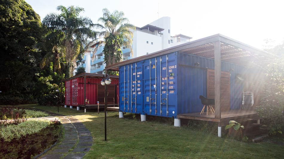 Vila Jacaa, pousada em contêineres de Ubatuba, SP