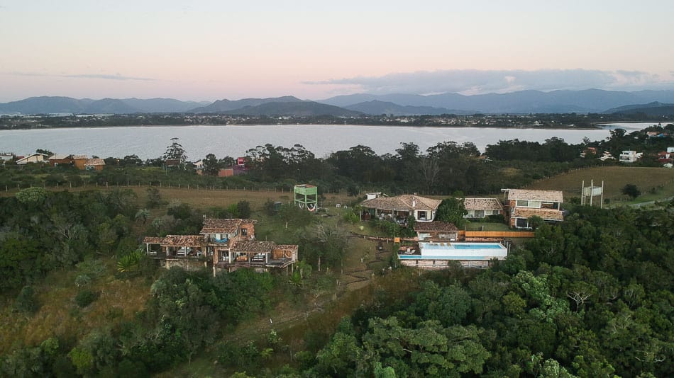 Hospedaria Ponta da Piteira: conforto e vista espetacular em Ibiraquera, litoral sul de SC