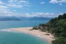 passeio-flexboat-ubatuba-ilha-prumirim-aerea