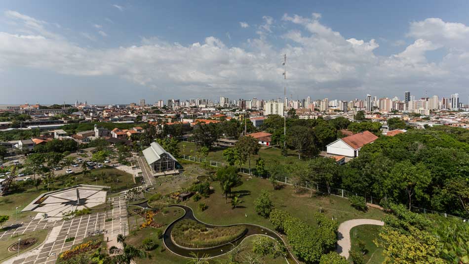 Dica do que fazer em Belém: ver a cidade do alto da torre no Mangal das Garças