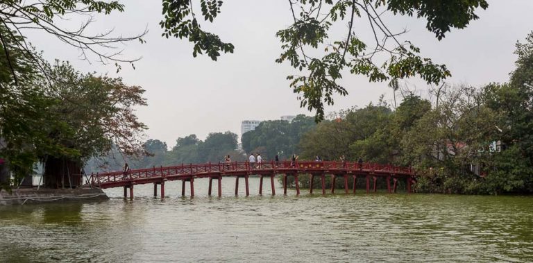 Lago Hoan Kiem e a lenda da tartaruga em Hanói