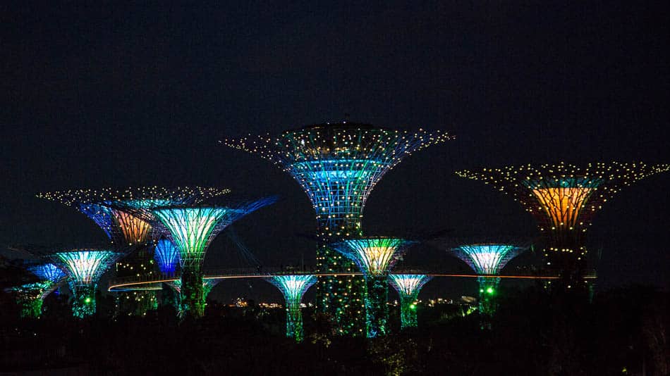 Show de luzes do Gardens by the Bay visto do Marina Bay Sands