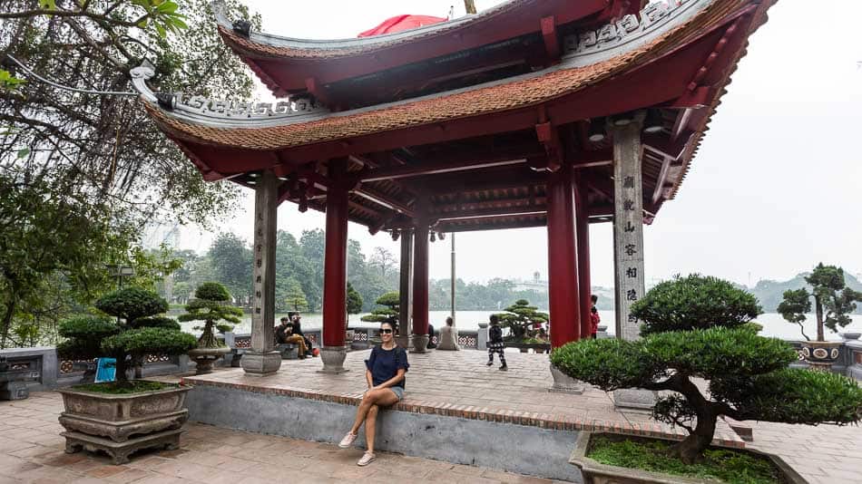 Pavilhão Tran Ba no Templo Ngoc Son em Hanói, Vietnã