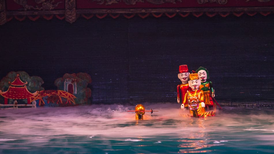 Cena do Water Puppet Show em Hanoi