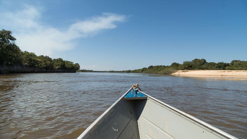 Passeio de barco até a Ilha do Bananal no Tocantins