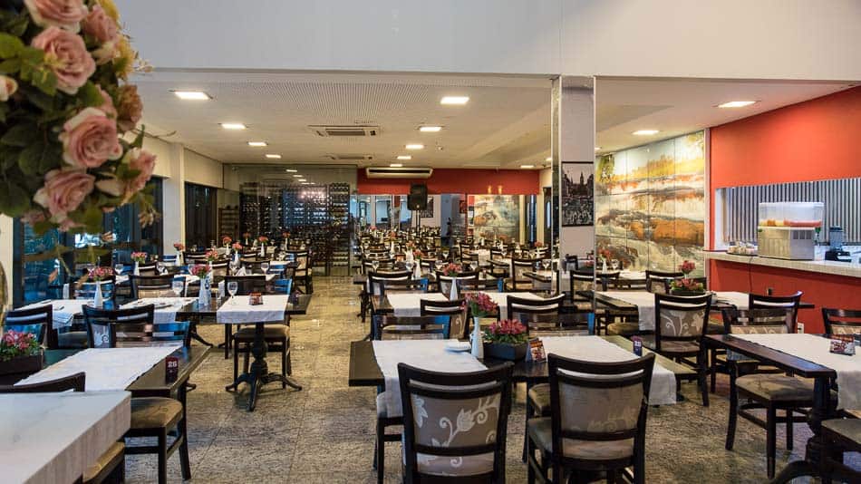 Restaurante do hotel Girassol Plaza em Palmas, TO