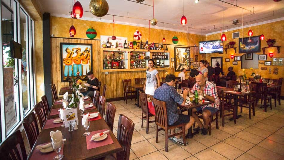 Restaurante El Cristo em Little Havana, Miami