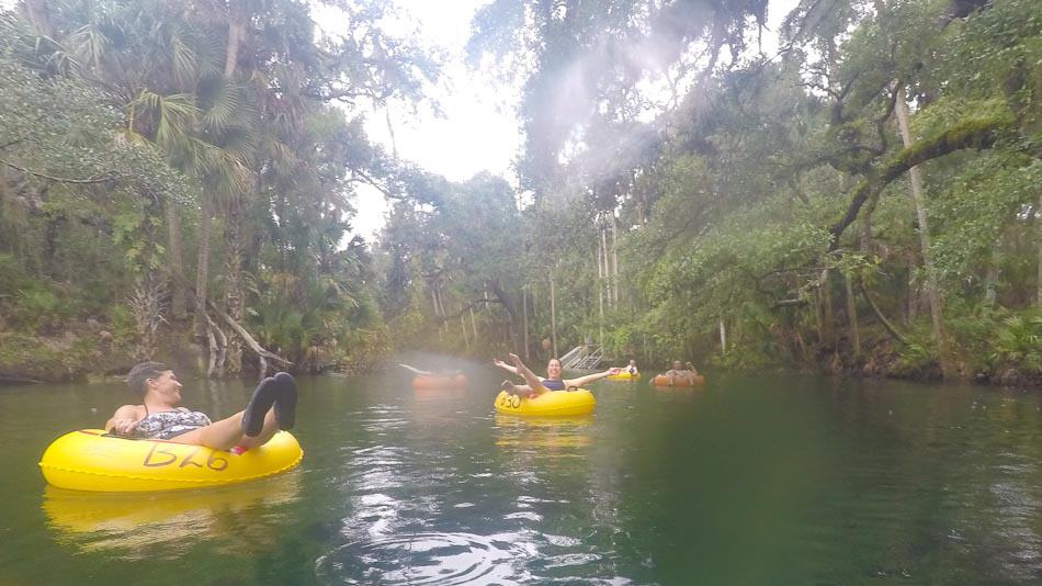 Tubing no Blue Spring Park, em West Volusia, Flórida