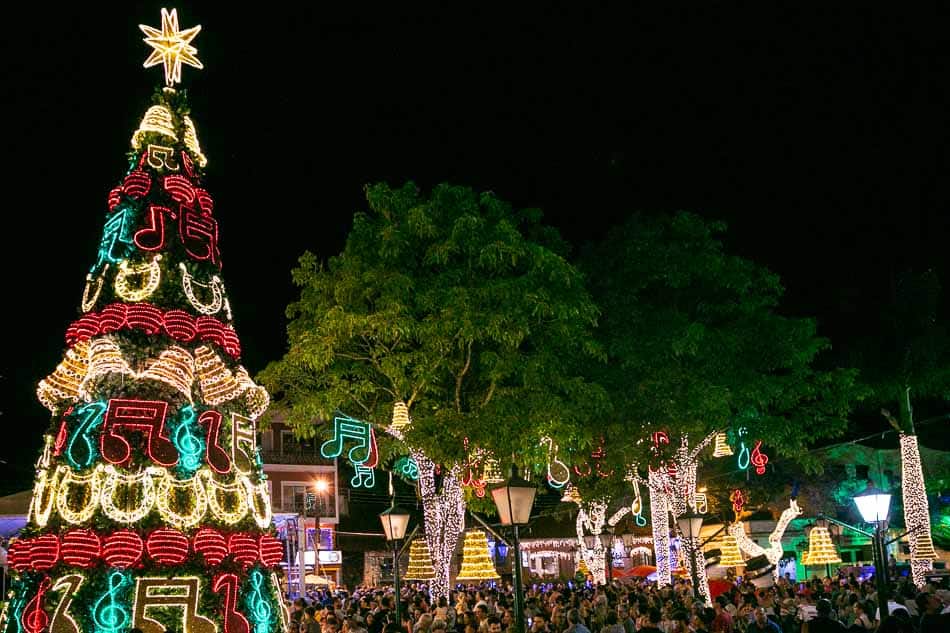 Luzes de Natal em Socorro, SP