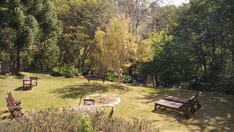 Pousada em Gonçalves, MG: Riacho das Pedras