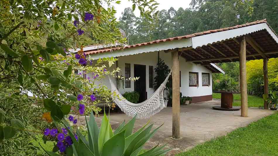 Airbnb perto de SP: sítio com lago para pesca