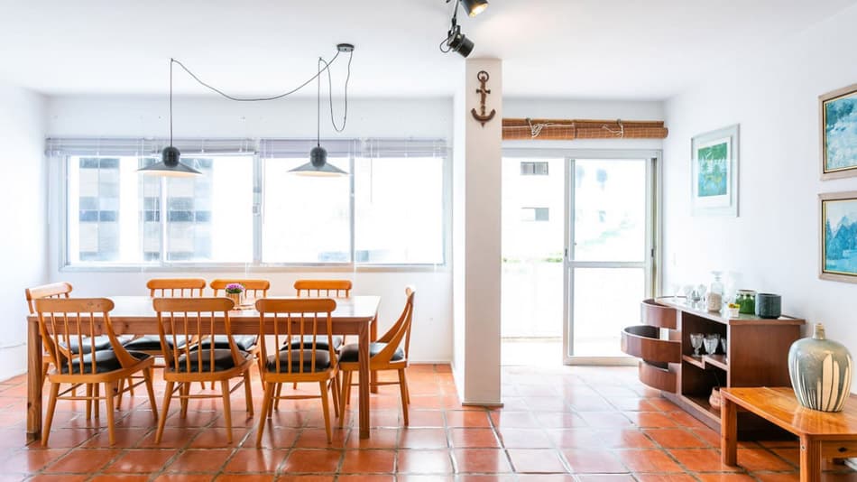 Airbnb no Guarujá: apartamento de 3 quartos na Praia de Astúrias
