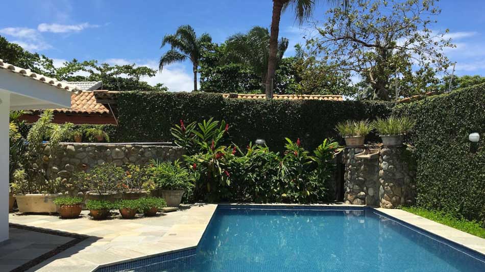Casa para alugar no Airbnb no Guarujá
