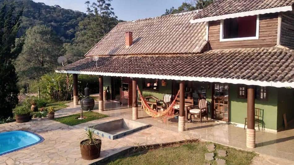 Chácara com piscina para aluguel no Airbnb em São Francisco Xavier