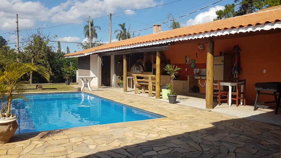 Casa com fogão a lenha para alugar no Airbnb em Atibaia