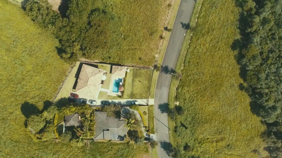 Chácara com piscina aquecida para alugar no Airbnb em Atibaia