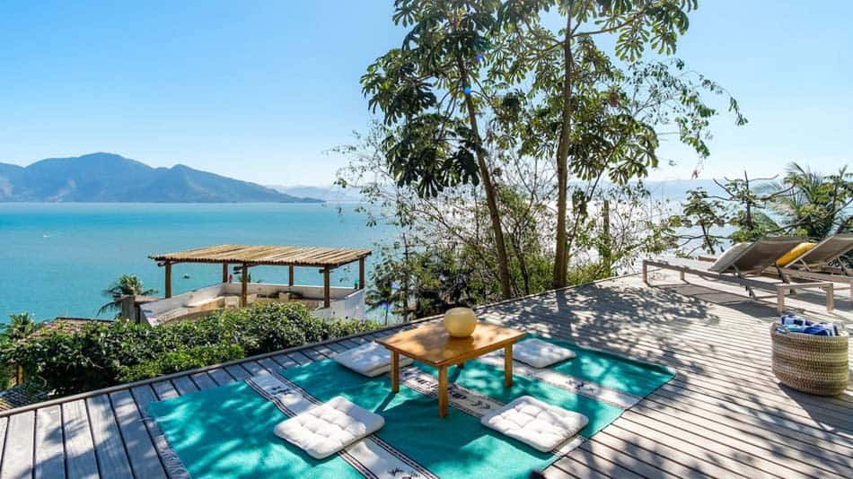 Bela casa para aluguel no Airbnb em Ilhabela