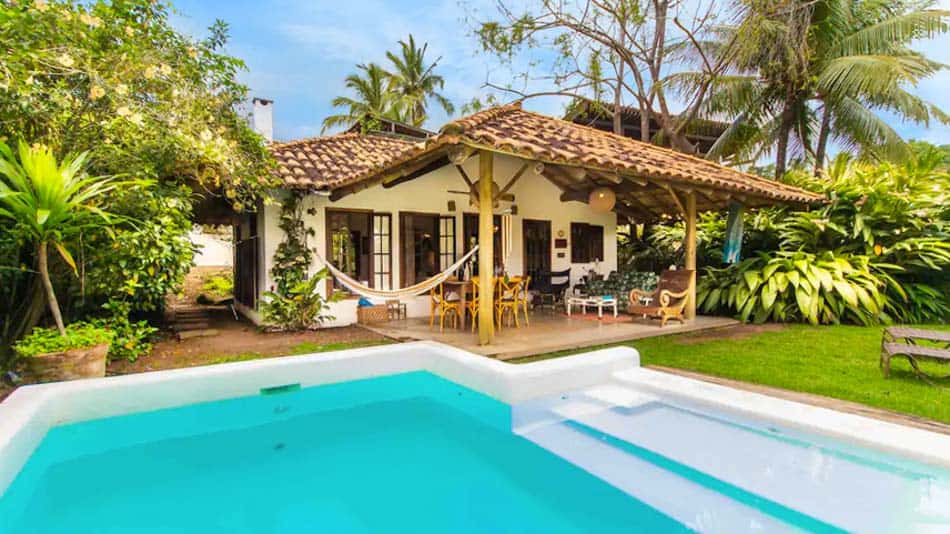 Casa para alugar no Airbnb em Ilhabela, na praia de Feiticeira
