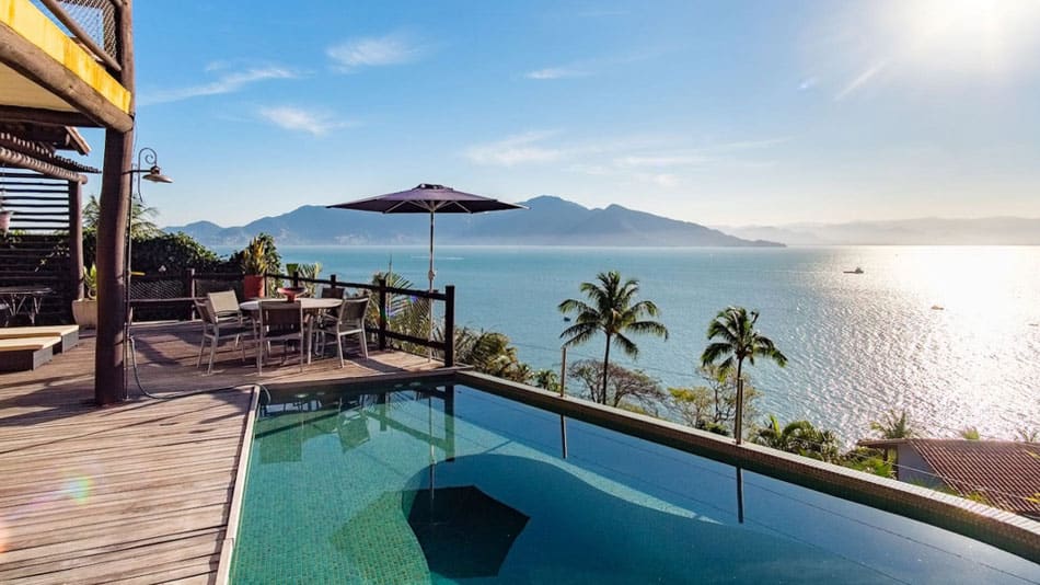 Casa com visual incrível para aluguel no Airbnb em Ilhabela