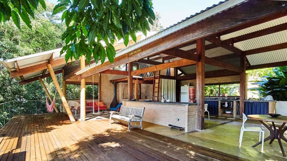 Casa com conceito aberto para alugar no Airbnb em Ubatuba na Praia do Félix
