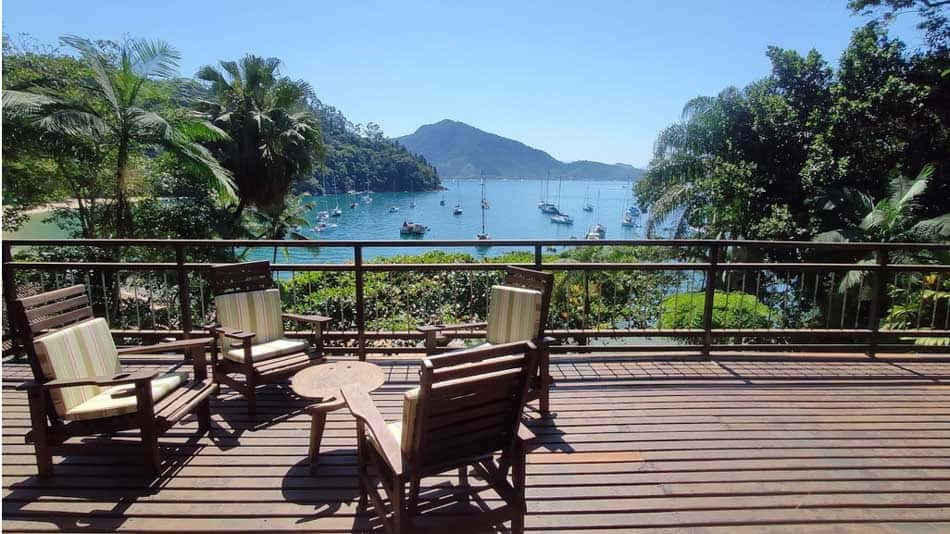 Casa com vista para alugar no Airbnb em Ubatuba na Praia do Flamengo