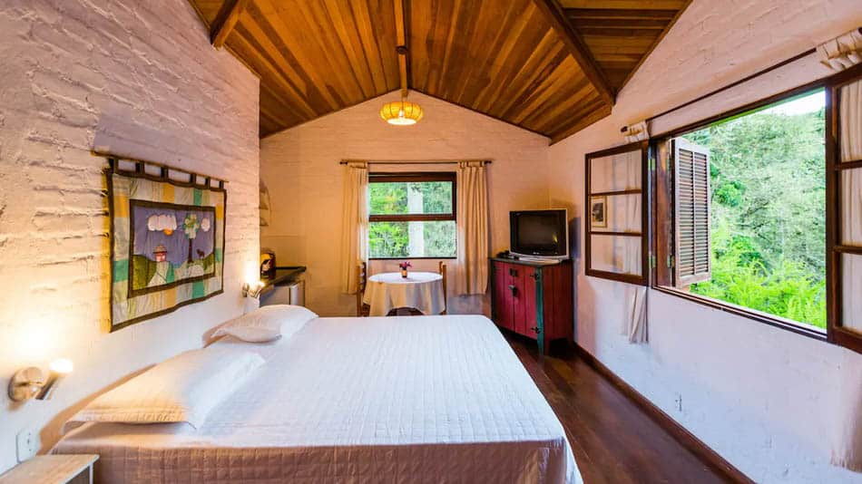 Chalé em pousada disnponível para aluguel no Airbnb em Gonçalves
