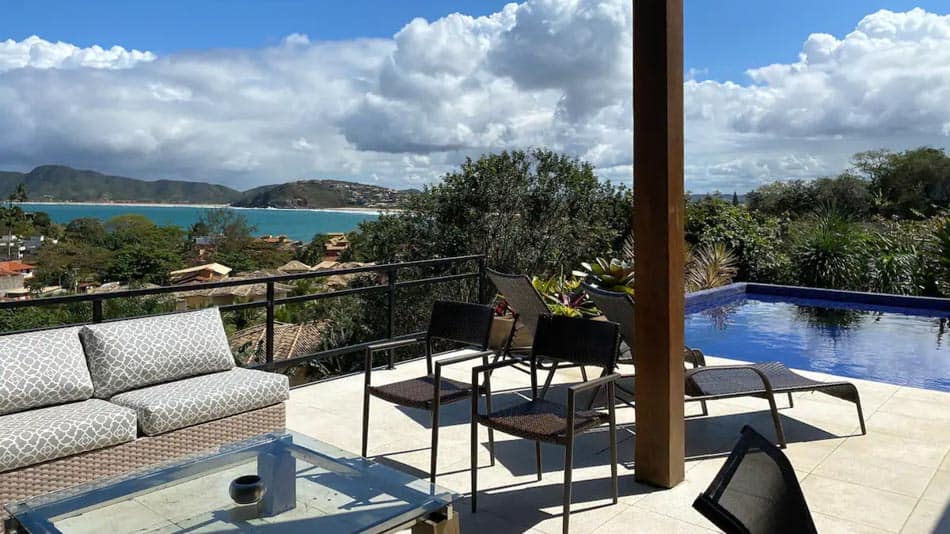 Casa com vista para aluguel no Airbnb em Buzios