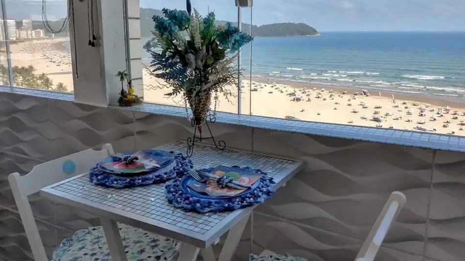 Kitnet com vista para o mar para alugar no Airbnb na Praia Grande
