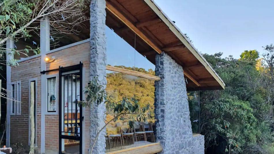 Casa na árvore para alugar no Airbnb