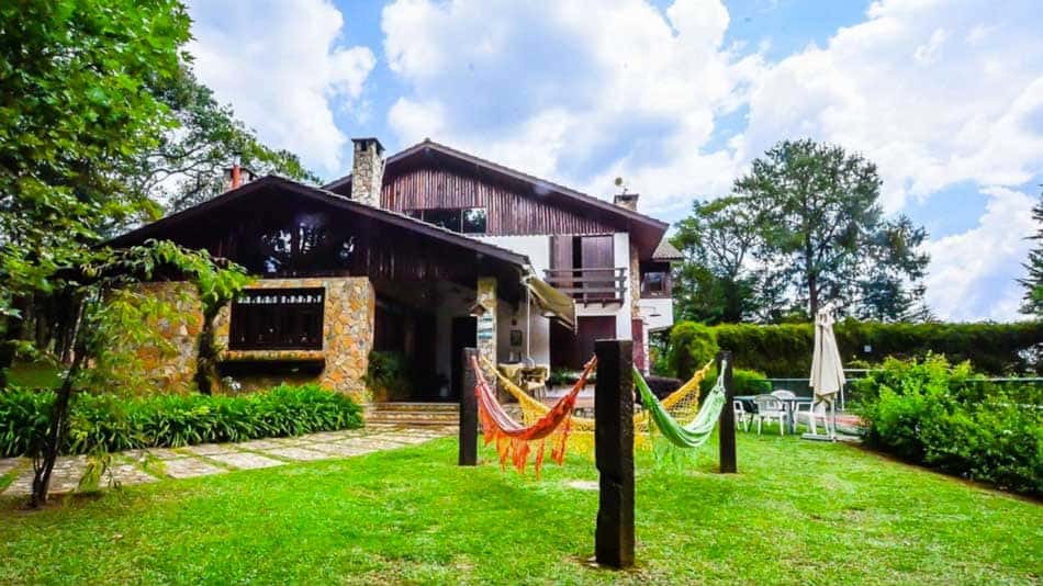 Casa de alto padrão para alugar em Monte Verde