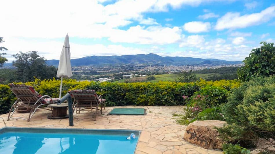 Casa para alugar em Atibaia com piscina