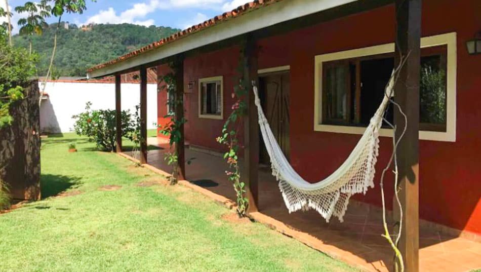 Linda casa para alugar em Atibaia