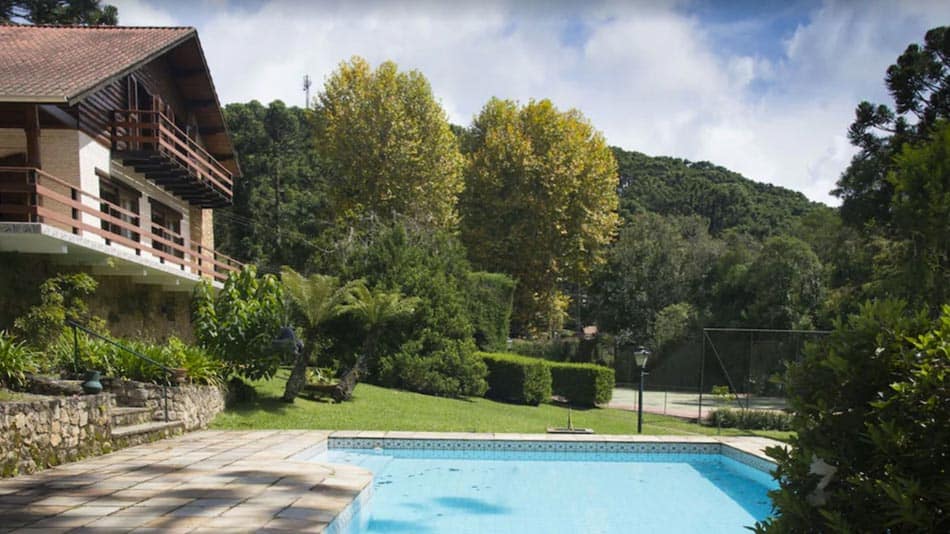 Casa com piscina para alugar em Monte Verde