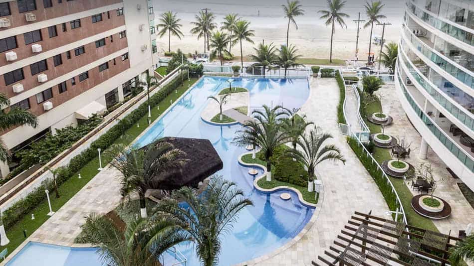 Apartamento para alugar no Guarujá em frente ao mar