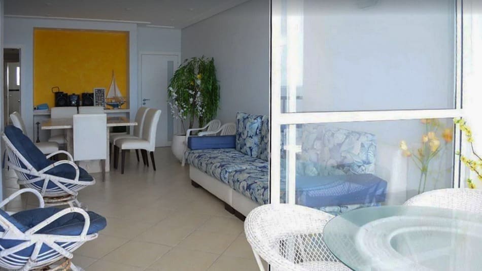 Apartamento para alugar no Guarujá com vista para o mar