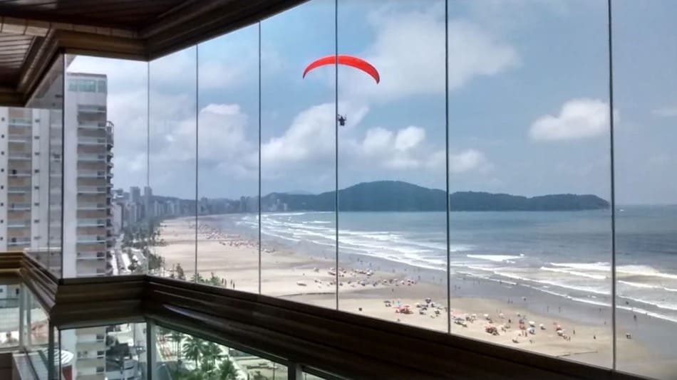 Apartamento para alugar na Praia Grande com churrasqueira