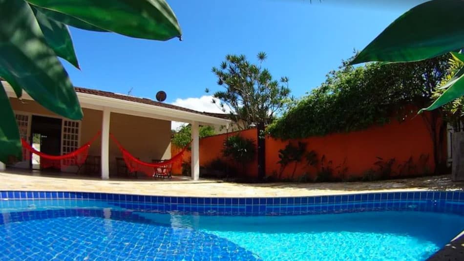 Casa para alugar em Ubatuba com piscina no Itaguá